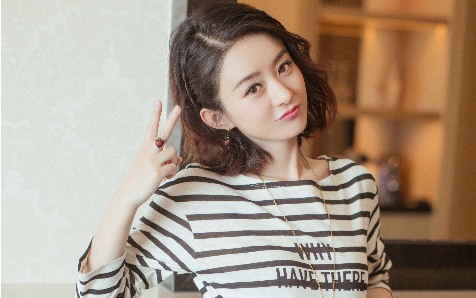 爱游戏登录入口-欧洲杯变阵奇兵：出奇制胜赢得佳绩！，欧洲杯奇迹再现